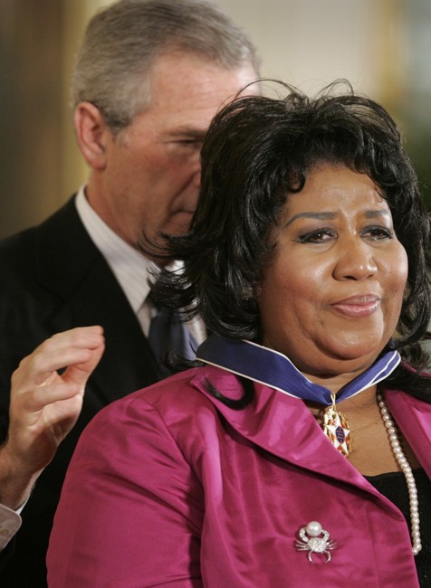 Zpmrela Aretha Franklin