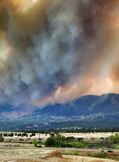 Colorado_veľký požiar_oheň_modrá obloha