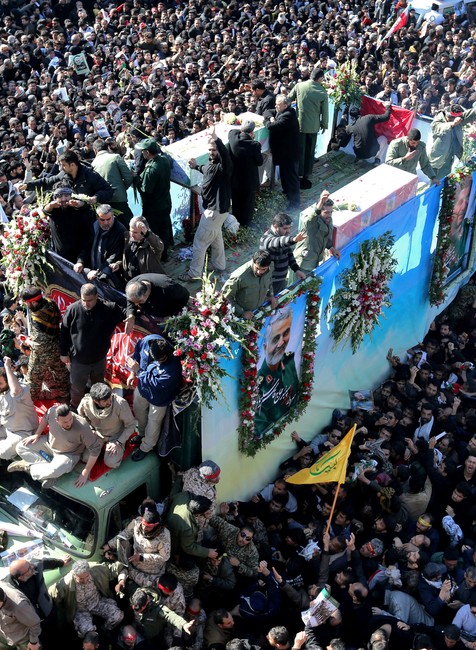 Tragický pohreb iránskeho generála. Dav ušliapal 35 ľudí