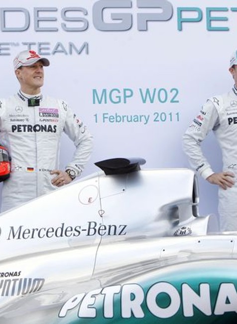 Mercedes predstavil nový monopost