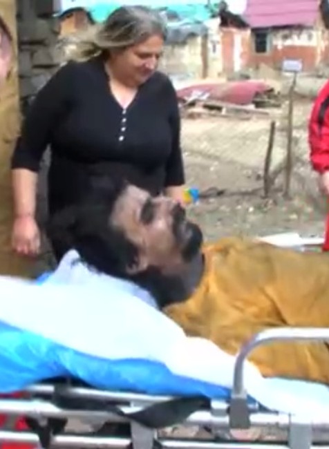 Marek nevidel denné svetlo niekoľko mesiacov. V chatrči bez okien kúrili aj oblečením