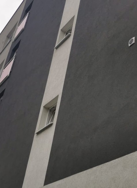 Tragédia v Bratislave. Muž mal zaškrtiť ženu a následne sa pokúsiť spáchať samovraždu