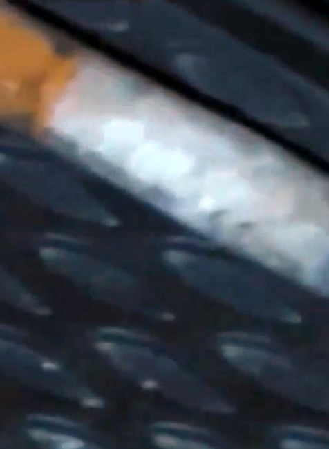 Polícia zadržala päť mužov, ktorí si kúpili pervitín za viac ako 300 eur. Štyria si ho hneď po kúpe aj pichli