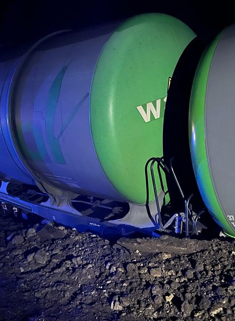 Vykoľajený vlak v Komárne