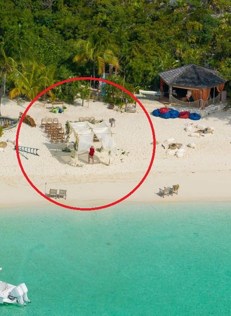 Johnny Depp a Amber Heard sa vzali na exotickom ostrove