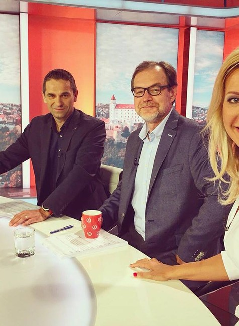 Tím Ranných Novín