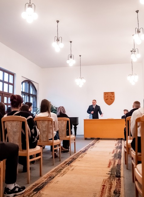 Diskusia Roberta Fica a študentov v Modre