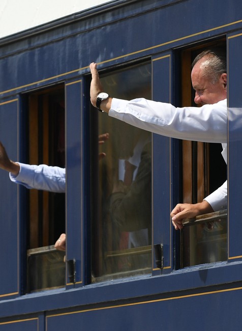 Prezidentská cesta vlakom - Kiska a Zeman 