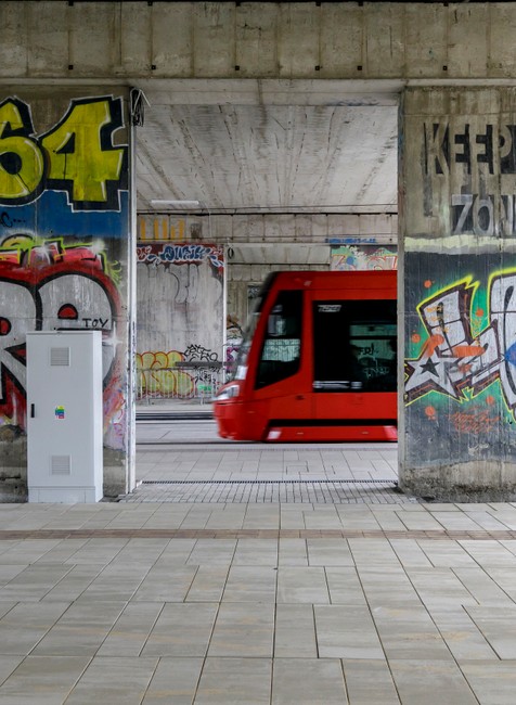 Prvá jazda električky po novej trati v Petržalke