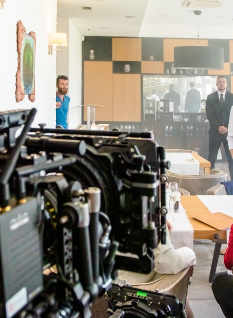 Za sklom 3-zákulisie