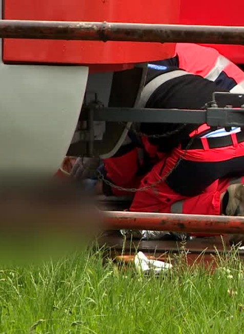 Vážna nehoda v Ružinove. Ženu zrazila električka