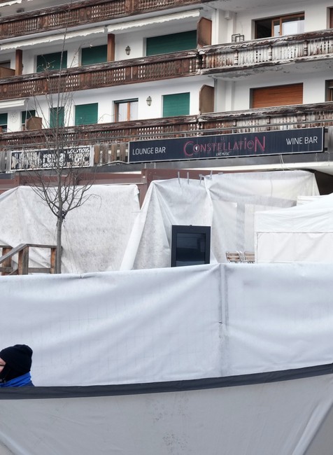 Požiar v bare vo Švajčiarsku 