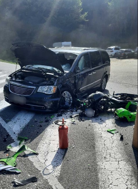 Havária motorka a auto 1