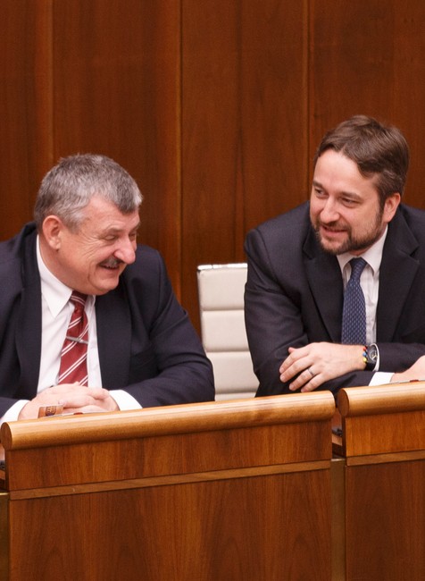 Poslanci prelomili veto. Dali opäť zelenú zákonu o osobitých odvodoch