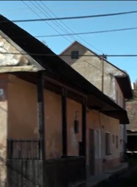 Spoločný majetok skomplikoval susedské vzťahy. Dôchodca a jeho sused policajt skončili v nemocnici