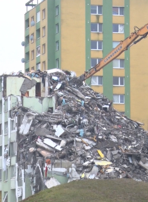 Osud prešovského paneláka je spečatený, zostali už len sutiny