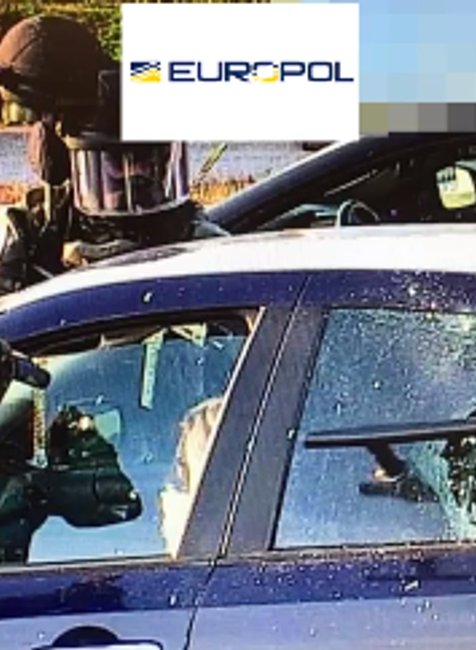 Trojica chcela zo Slovenska previesť rádioaktívny materiál. Predať ho plánovali armáde za tri milióny eur