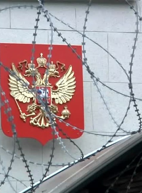 [multi] Ukrajina a Rusko si vymieňajú väzňov, vrátane zajatých námorníkov a filmára Sencova 1359