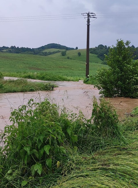 Záplavy v obci Beluj (12)
