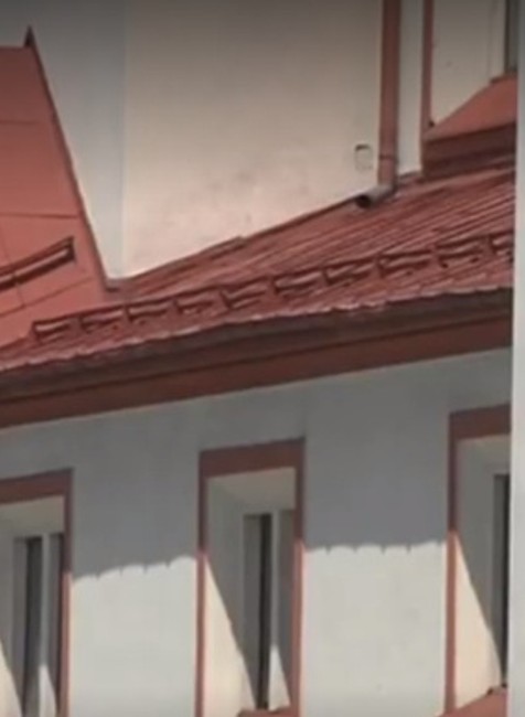 Volal ich na faru pozerať rozprávky a hrať sa. Kňaz údajne zneužil viac ako tucet detí