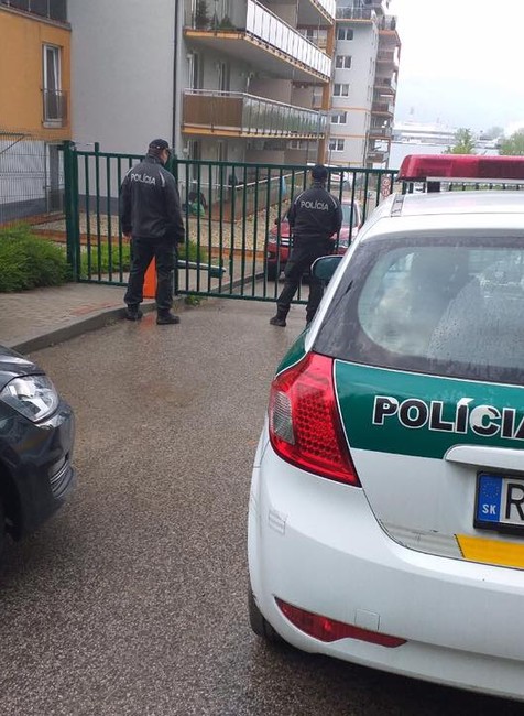 Vražda na žilinskom sídlisku. O život prišiel tínedžer, ktorý chránil svoju priateľku