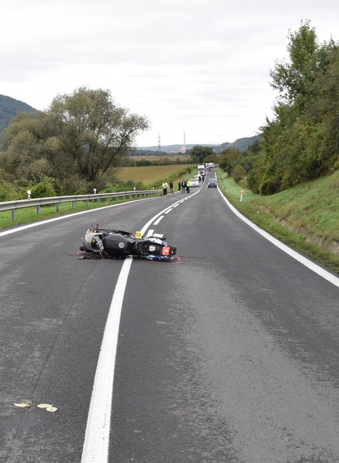 Nehoda motorkár 4