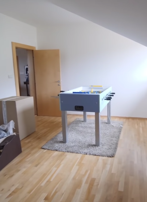 Izba Ewy Farny pred premenou