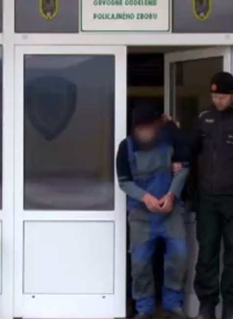 Po nehode nafúkal 3,5 promile. Vodičovi humor nechýbal ani po zadržaní políciou