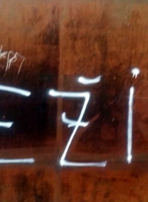 Prejav viery alebo vandalizmus. Metrový Ježiš bije do očí obyvateľov Žiliny