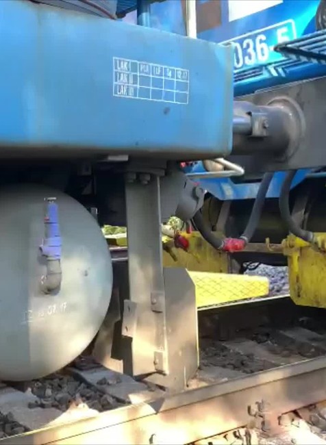 [multi] vlak auto 1259