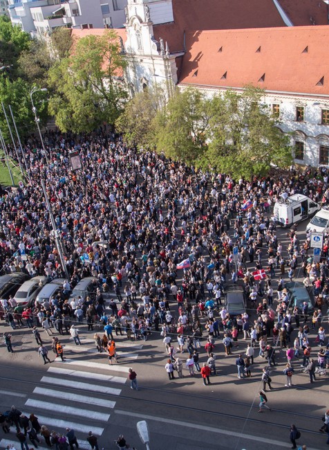 Námestie SNP, protest