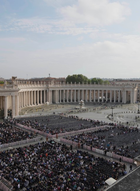 Vatican_Pope308418124605