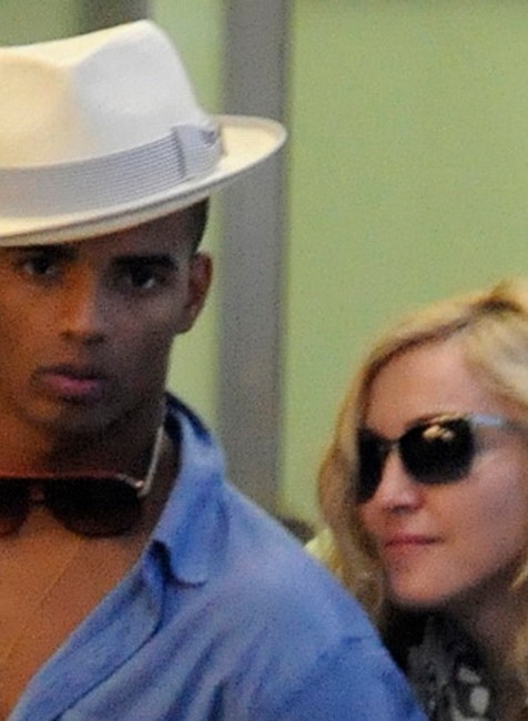 Madonna_Brahim Zaibat_priateľ_spolu na verejnosti