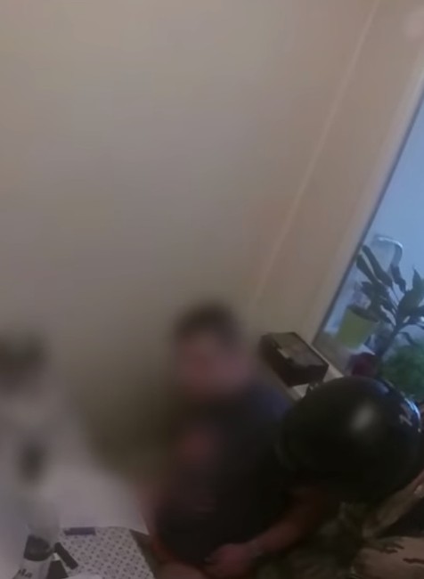 VIDEO: V prípade únosu cudzinca polícia obvinili zadržaných mužov