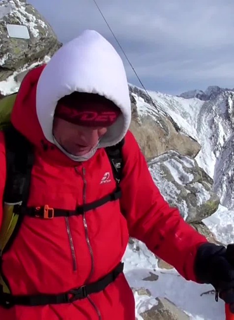 [multi] Mraziva turistika 1085