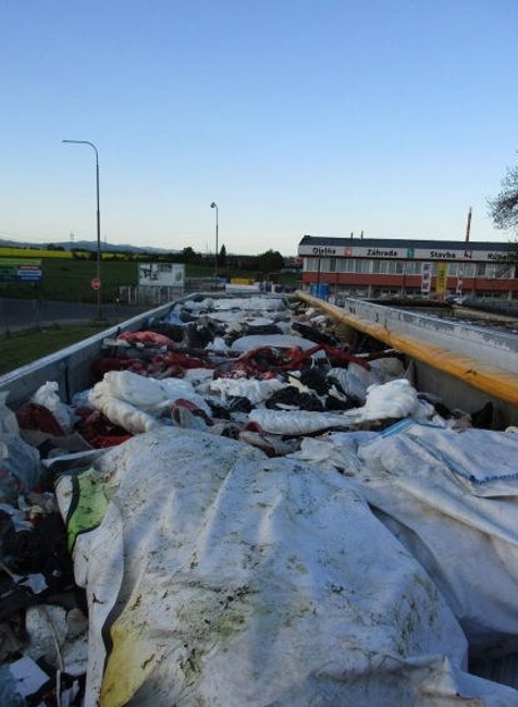 nelegalne skladky (1)