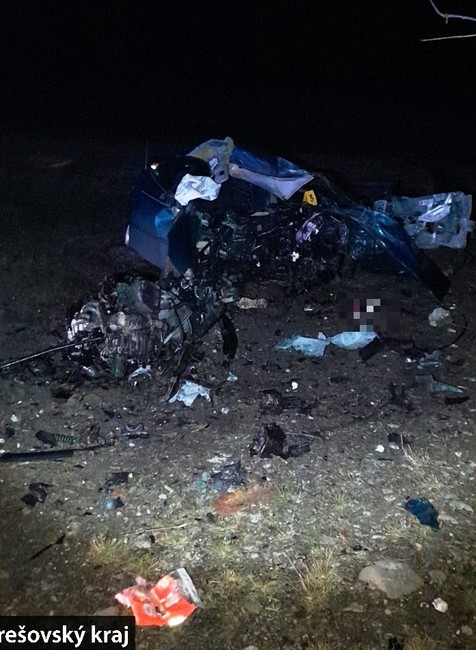 Mladík vypadol z auta, bol na mieste mŕtvy.