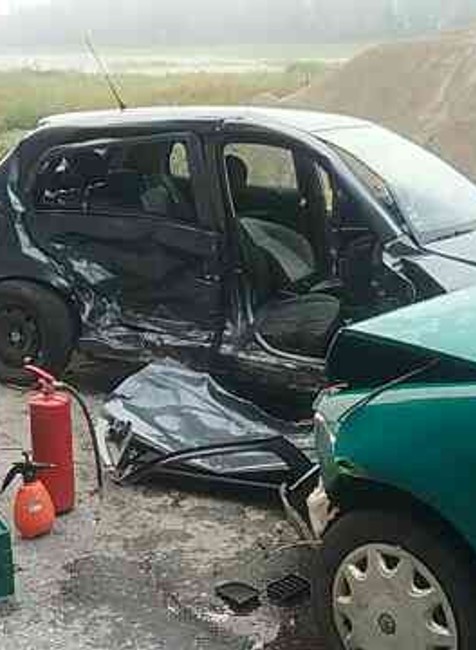 Čelná zrážka automobilov