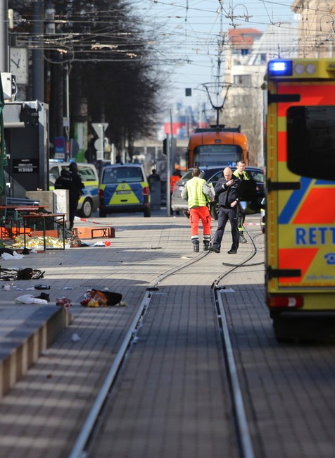 mannheim-nehoda-zachranka