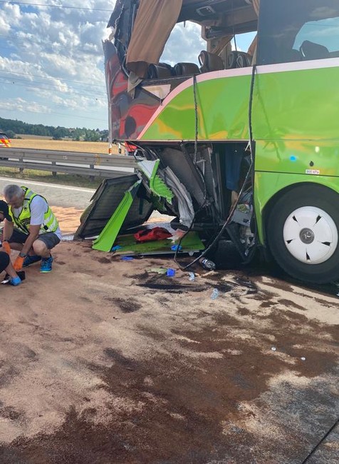 Nehoda autobusov D2 Brno - Policie ČR (3)