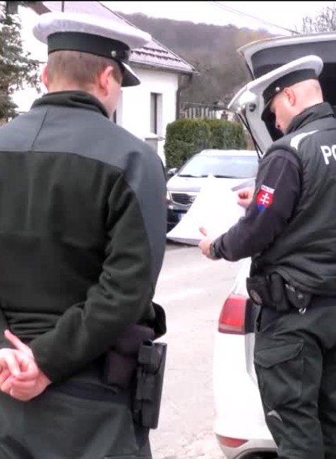 [multi] Prekročil rýchlosť, vraj sa ponáhľal k lekárovi. Polícia mu neverila, no napokon skončil v nemocnici 3565
