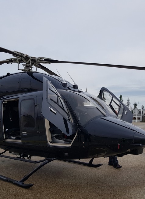 Kolóny v Bratislave sledovali policajti vrtuľníkom