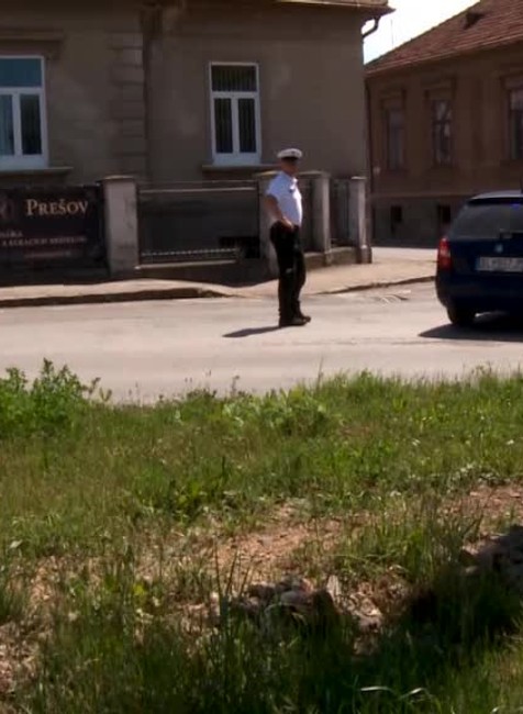 Na ulici v Prešove našli granát. Nemohli ho presunúť, odpálili ho priamo na ulici1387