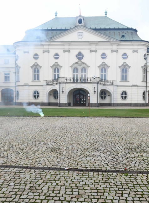 Protest pred Úradom vlády