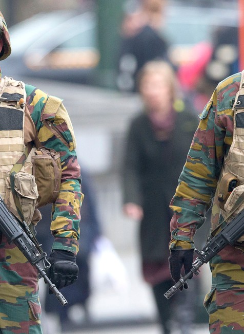 vojaci Brusel útoky na letisko a metro