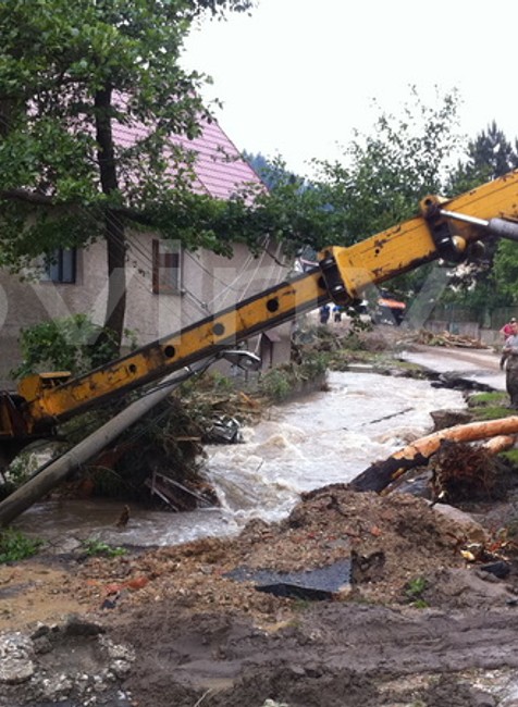 Častá - Píla, záplava následky, odpratávanie