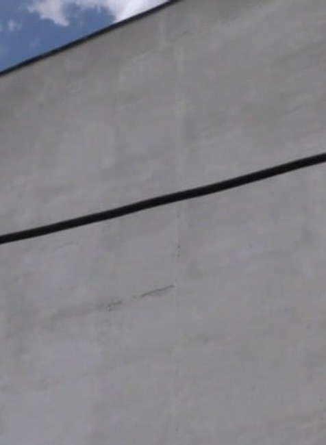 Prepadnutý vo vlastnom byte.