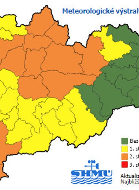 Slovensko sa prebudilo do slnečného rána. Fúkať by mal len slabý vietor
