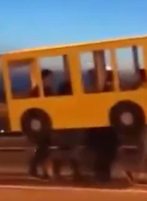 Netradičný autobus