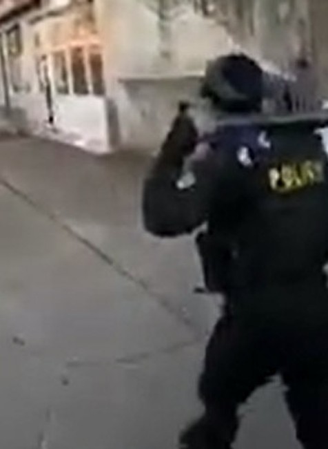 Razia v bratislavskom Pentagone: Policajti zadržali 7 osôb, medzi nimi aj ženy